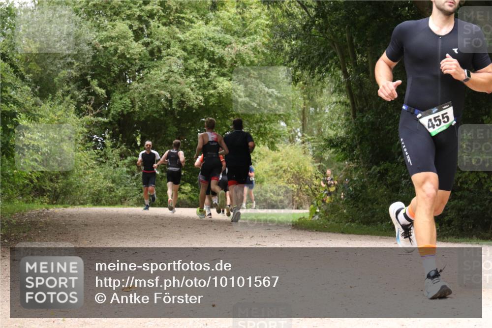 30.08.2026 - Elbe Triathlon Hamburg Antke Förster http://msf.ph/oto/10101567 30.08.2026 11:20:30 Laufen 455 meine-sportfotos.de