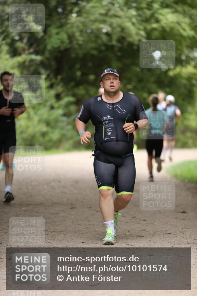 30.08.2026 - Elbe Triathlon Hamburg Antke Förster http://msf.ph/oto/10101574 30.08.2026 11:17:39 Laufen  meine-sportfotos.de