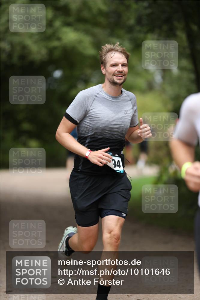 30.08.2026 - Elbe Triathlon Hamburg Antke Förster http://msf.ph/oto/10101646 30.08.2026 11:18:17 Laufen 94 meine-sportfotos.de