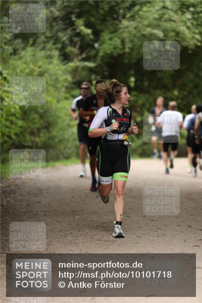 30.08.2026 - Elbe Triathlon Hamburg Antke Förster http://msf.ph/oto/10101718 30.08.2026 11:19:00 Laufen  meine-sportfotos.de