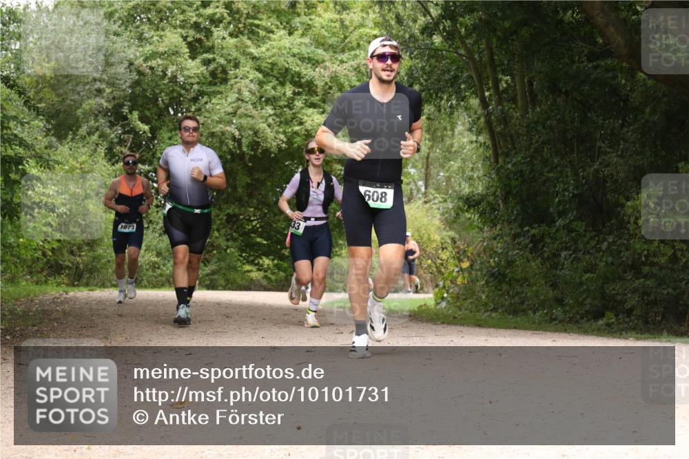 30.08.2026 - Elbe Triathlon Hamburg Antke Förster http://msf.ph/oto/10101731 30.08.2026 11:22:05 Laufen 1073, 33, 608 meine-sportfotos.de