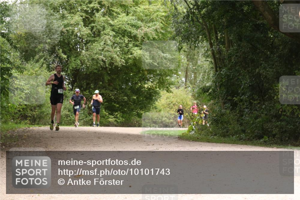 30.08.2026 - Elbe Triathlon Hamburg Antke Förster http://msf.ph/oto/10101743 30.08.2026 11:22:10 Laufen 71 meine-sportfotos.de