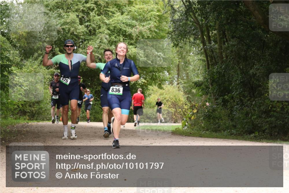30.08.2026 - Elbe Triathlon Hamburg Antke Förster http://msf.ph/oto/10101797 30.08.2026 11:22:36 Laufen 721, 475, 836 meine-sportfotos.de