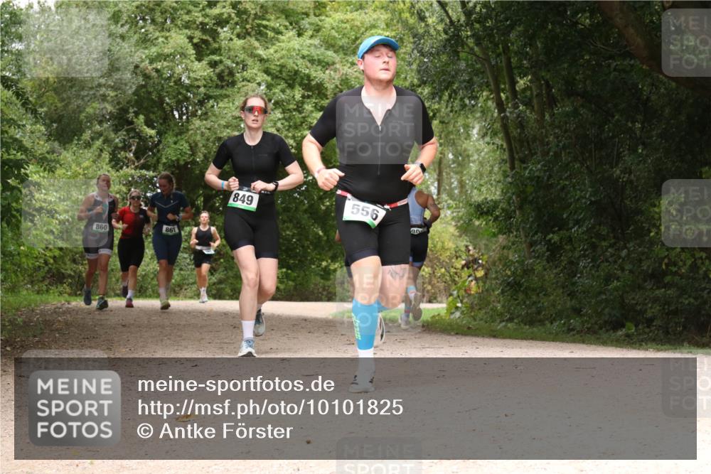 30.08.2026 - Elbe Triathlon Hamburg Antke Förster http://msf.ph/oto/10101825 30.08.2026 11:22:52 Laufen 860, 861, 849, 556 meine-sportfotos.de