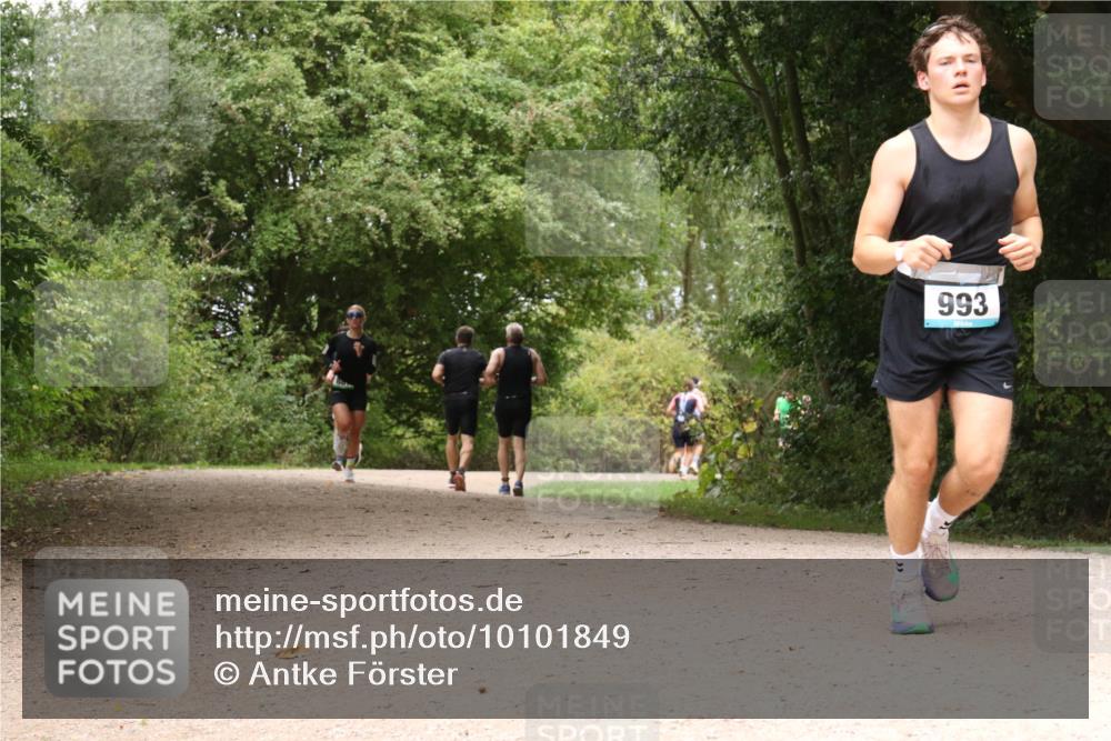 30.08.2026 - Elbe Triathlon Hamburg Antke Förster http://msf.ph/oto/10101849 30.08.2026 11:23:02 Laufen 993 meine-sportfotos.de