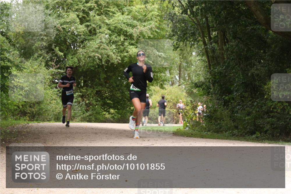 30.08.2026 - Elbe Triathlon Hamburg Antke Förster http://msf.ph/oto/10101855 30.08.2026 11:23:07 Laufen 1096, 80 meine-sportfotos.de