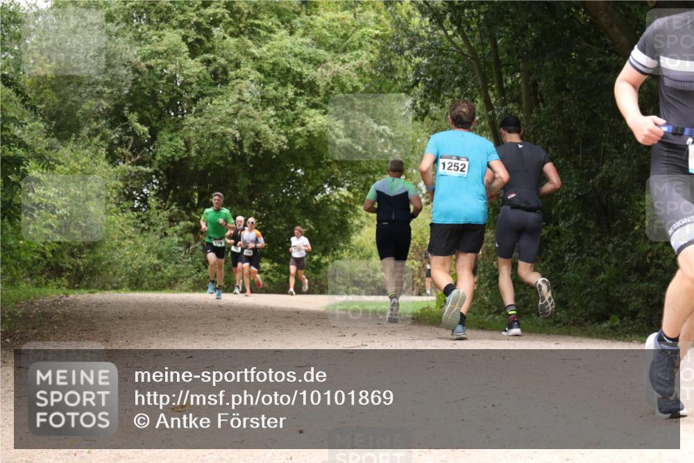 30.08.2026 - Elbe Triathlon Hamburg Antke Förster http://msf.ph/oto/10101869 30.08.2026 11:23:12 Laufen 576, 1252 meine-sportfotos.de