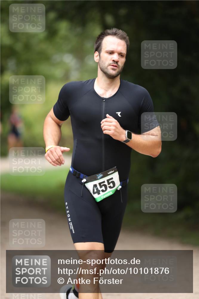 30.08.2026 - Elbe Triathlon Hamburg Antke Förster http://msf.ph/oto/10101876 30.08.2026 11:20:30 Laufen 455 meine-sportfotos.de