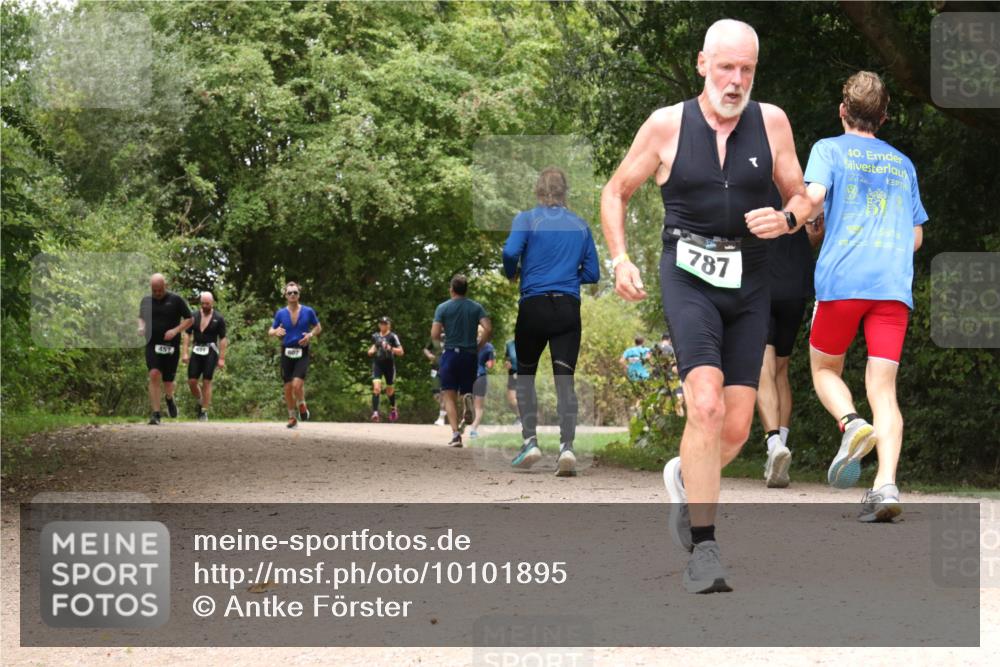 30.08.2026 - Elbe Triathlon Hamburg Antke Förster http://msf.ph/oto/10101895 30.08.2026 11:23:27 Laufen 457, 787, 40 meine-sportfotos.de