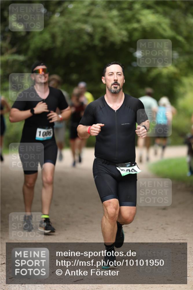 30.08.2026 - Elbe Triathlon Hamburg Antke Förster http://msf.ph/oto/10101950 30.08.2026 11:21:26 Laufen 1006 meine-sportfotos.de