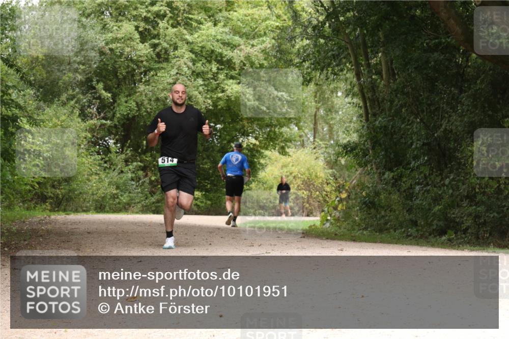 30.08.2026 - Elbe Triathlon Hamburg Antke Förster http://msf.ph/oto/10101951 30.08.2026 11:24:05 Laufen 514 meine-sportfotos.de