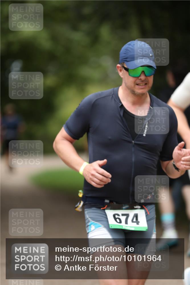 30.08.2026 - Elbe Triathlon Hamburg Antke Förster http://msf.ph/oto/10101964 30.08.2026 11:21:32 Laufen 674 meine-sportfotos.de