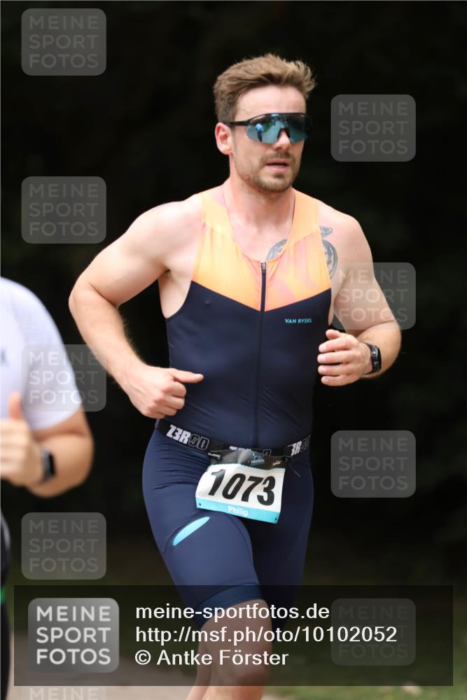 30.08.2026 - Elbe Triathlon Hamburg Antke Förster http://msf.ph/oto/10102052 30.08.2026 11:22:10 Laufen 3, 1073 meine-sportfotos.de
