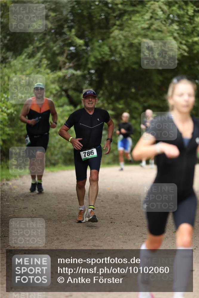 30.08.2026 - Elbe Triathlon Hamburg Antke Förster http://msf.ph/oto/10102060 30.08.2026 11:22:17 Laufen 786 meine-sportfotos.de