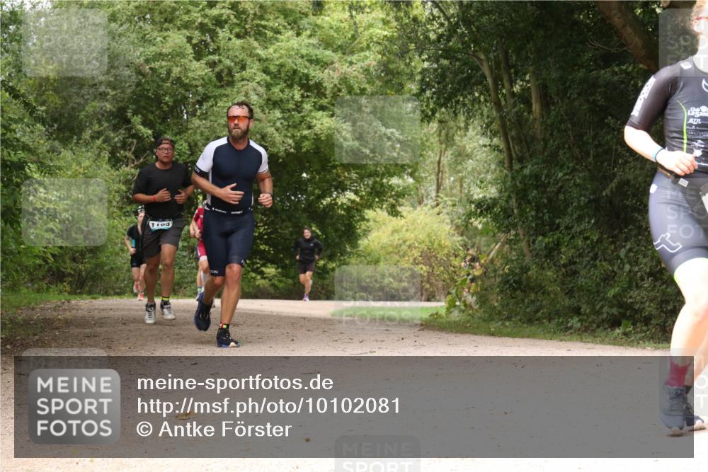 30.08.2026 - Elbe Triathlon Hamburg Antke Förster http://msf.ph/oto/10102081 30.08.2026 11:25:33 Laufen 1103 meine-sportfotos.de