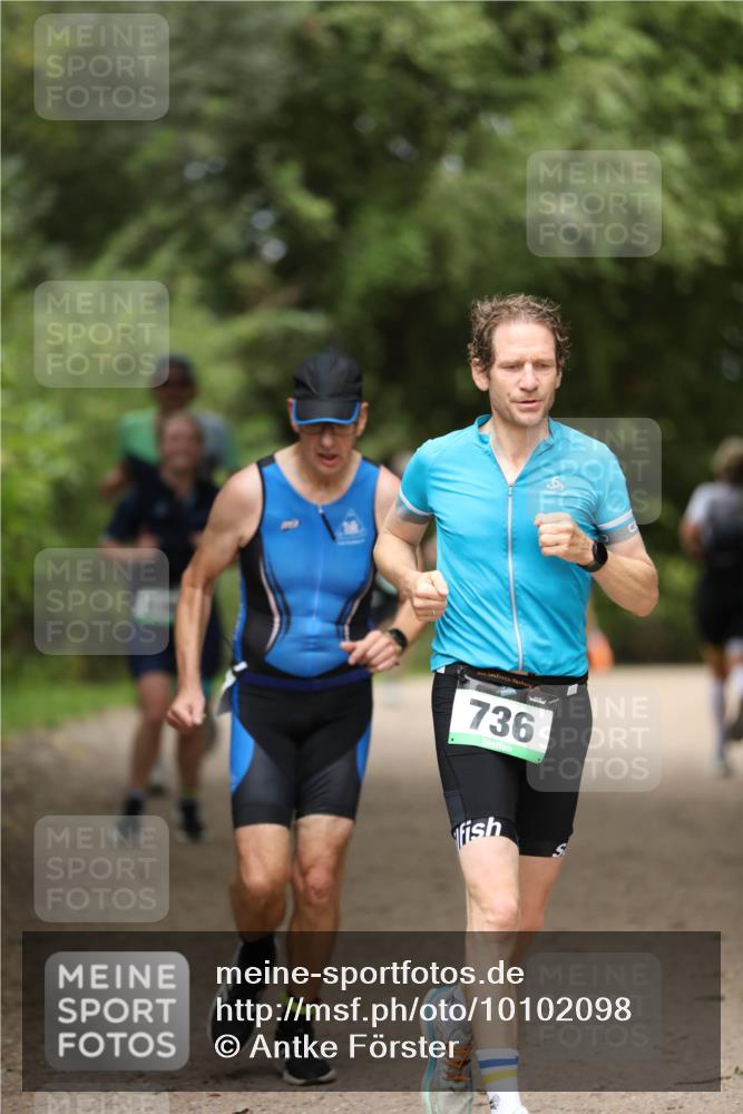 30.08.2026 - Elbe Triathlon Hamburg Antke Förster http://msf.ph/oto/10102098 30.08.2026 11:22:33 Laufen 736 meine-sportfotos.de