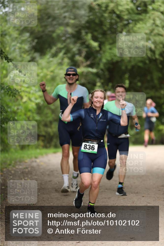 30.08.2026 - Elbe Triathlon Hamburg Antke Förster http://msf.ph/oto/10102102 30.08.2026 11:22:35 Laufen 836 meine-sportfotos.de