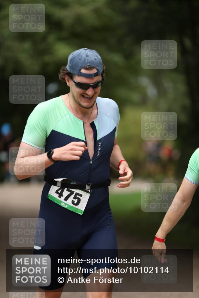 30.08.2026 - Elbe Triathlon Hamburg Antke Förster http://msf.ph/oto/10102114 30.08.2026 11:22:39 Laufen 475 meine-sportfotos.de