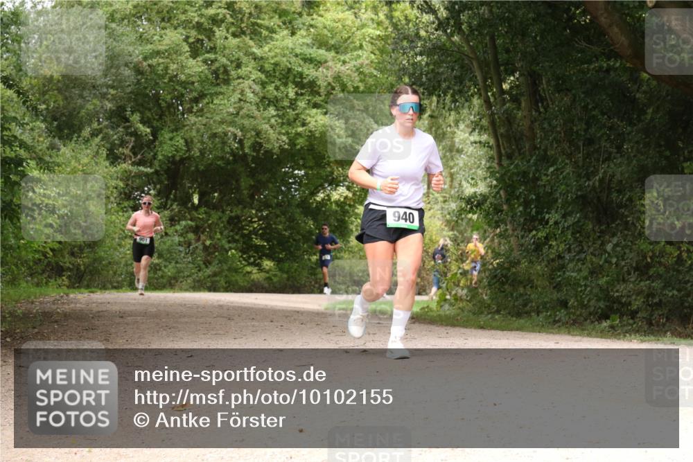 30.08.2026 - Elbe Triathlon Hamburg Antke Förster http://msf.ph/oto/10102155 30.08.2026 11:26:23 Laufen 901, 940 meine-sportfotos.de
