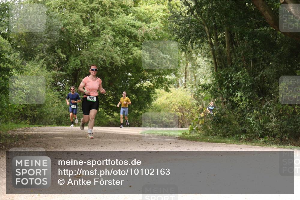 30.08.2026 - Elbe Triathlon Hamburg Antke Förster http://msf.ph/oto/10102163 30.08.2026 11:26:28 Laufen 859, 901 meine-sportfotos.de