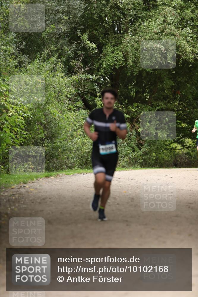 30.08.2026 - Elbe Triathlon Hamburg Antke Förster http://msf.ph/oto/10102168 30.08.2026 11:23:09 Laufen  meine-sportfotos.de