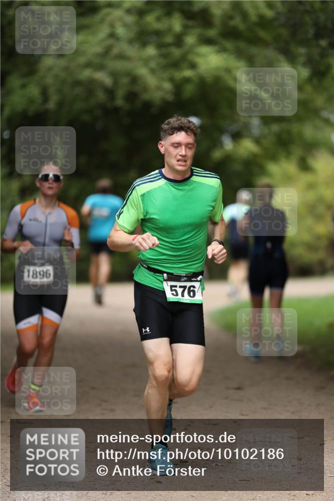 30.08.2026 - Elbe Triathlon Hamburg Antke Förster http://msf.ph/oto/10102186 30.08.2026 11:23:20 Laufen 1896, 8, 576 meine-sportfotos.de