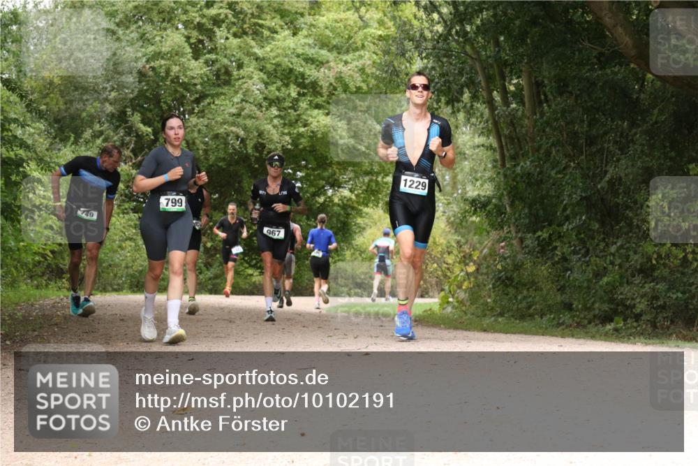 30.08.2026 - Elbe Triathlon Hamburg Antke Förster http://msf.ph/oto/10102191 30.08.2026 11:26:48 Laufen 49, 799, 967, 1229 meine-sportfotos.de