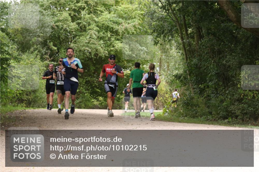30.08.2026 - Elbe Triathlon Hamburg Antke Förster http://msf.ph/oto/10102215 30.08.2026 11:27:05 Laufen 107, 1183 meine-sportfotos.de