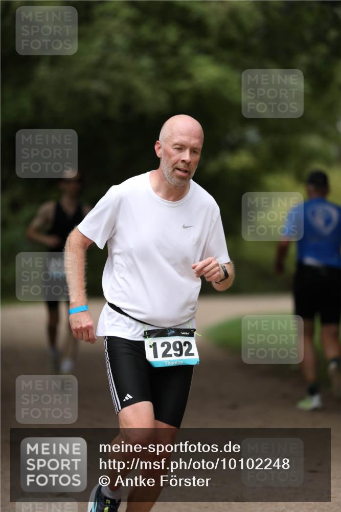30.08.2026 - Elbe Triathlon Hamburg Antke Förster http://msf.ph/oto/10102248 30.08.2026 11:24:02 Laufen 1292 meine-sportfotos.de