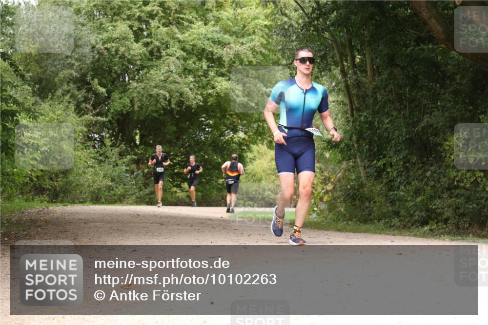 30.08.2026 - Elbe Triathlon Hamburg Antke Förster http://msf.ph/oto/10102263 30.08.2026 11:27:34 Laufen  meine-sportfotos.de