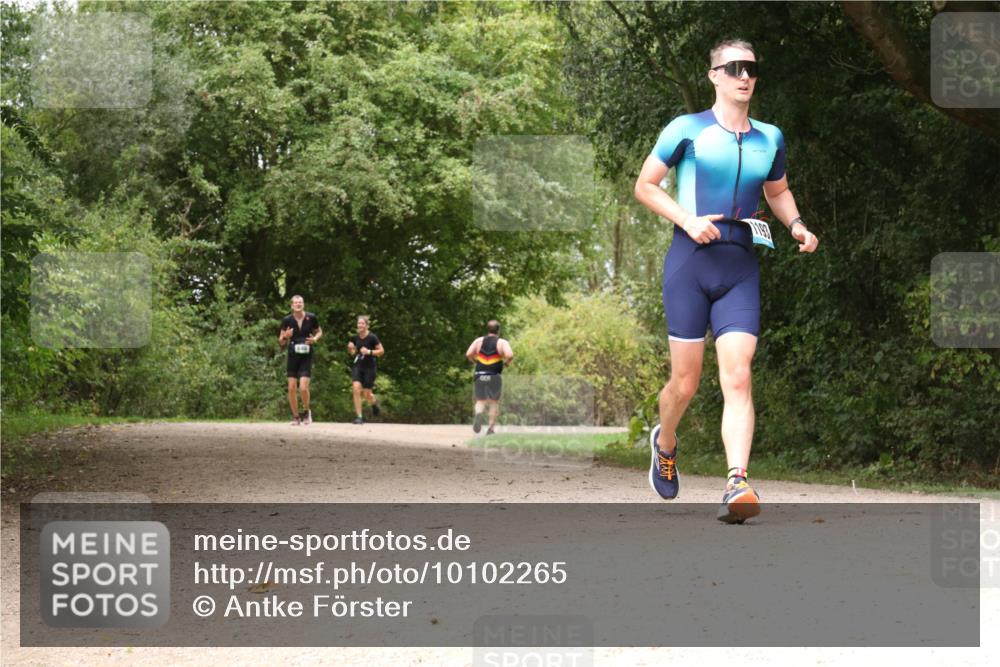 30.08.2026 - Elbe Triathlon Hamburg Antke Förster http://msf.ph/oto/10102265 30.08.2026 11:27:35 Laufen  meine-sportfotos.de