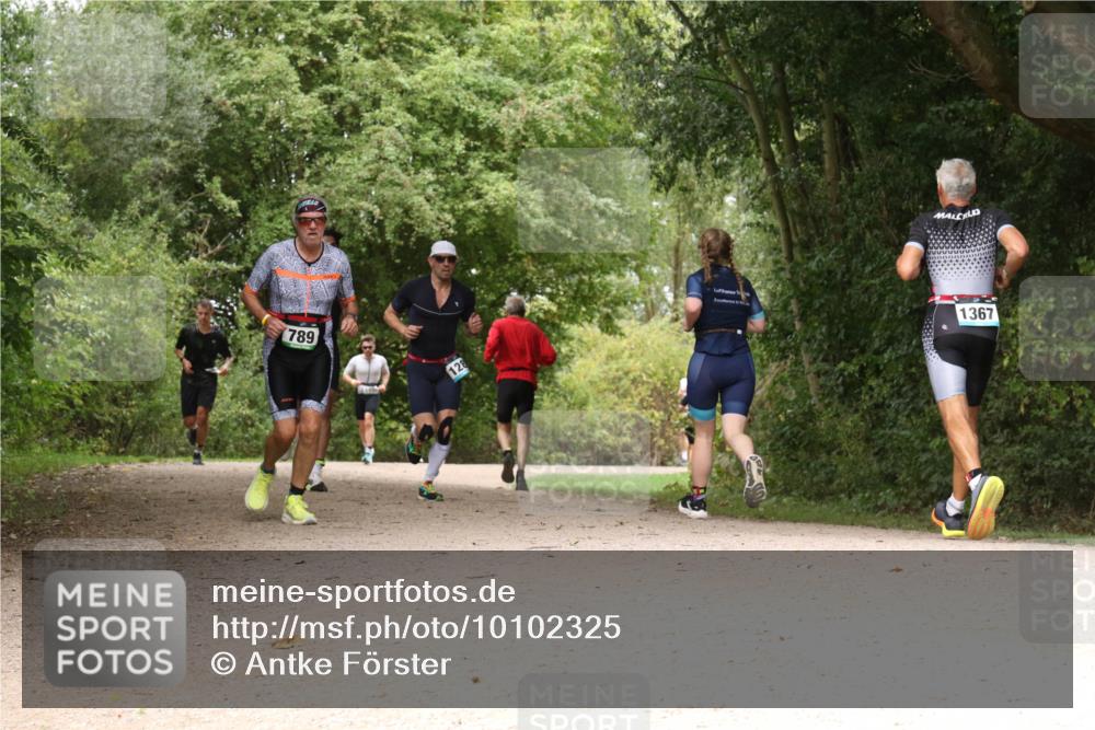 30.08.2026 - Elbe Triathlon Hamburg Antke Förster http://msf.ph/oto/10102325 30.08.2026 11:28:09 Laufen 789, 128, 1367 meine-sportfotos.de