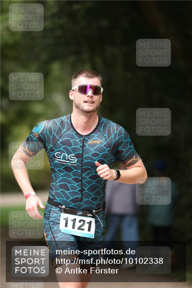 30.08.2026 - Elbe Triathlon Hamburg Antke Förster http://msf.ph/oto/10102338 30.08.2026 11:25:02 Laufen 1121 meine-sportfotos.de