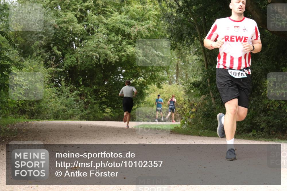 30.08.2026 - Elbe Triathlon Hamburg Antke Förster http://msf.ph/oto/10102357 30.08.2026 11:28:26 Laufen 1018 meine-sportfotos.de