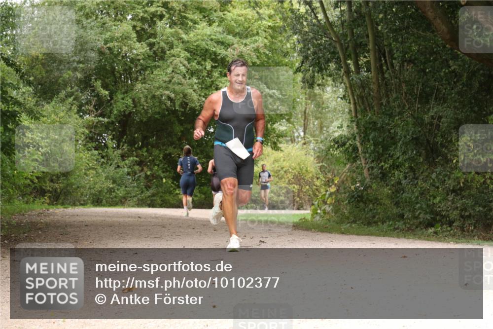 30.08.2026 - Elbe Triathlon Hamburg Antke Förster http://msf.ph/oto/10102377 30.08.2026 11:28:50 Laufen  meine-sportfotos.de