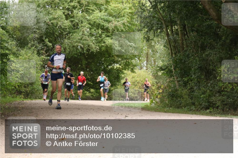 30.08.2026 - Elbe Triathlon Hamburg Antke Förster http://msf.ph/oto/10102385 30.08.2026 11:29:04 Laufen 80, 016 meine-sportfotos.de