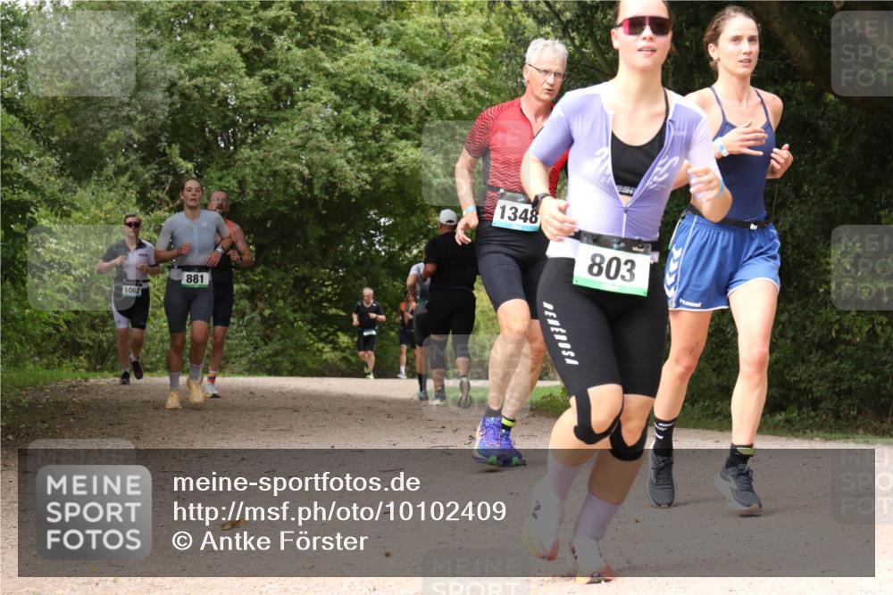 30.08.2026 - Elbe Triathlon Hamburg Antke Förster http://msf.ph/oto/10102409 30.08.2026 11:29:14 Laufen 1062, 881, 1348, 803 meine-sportfotos.de