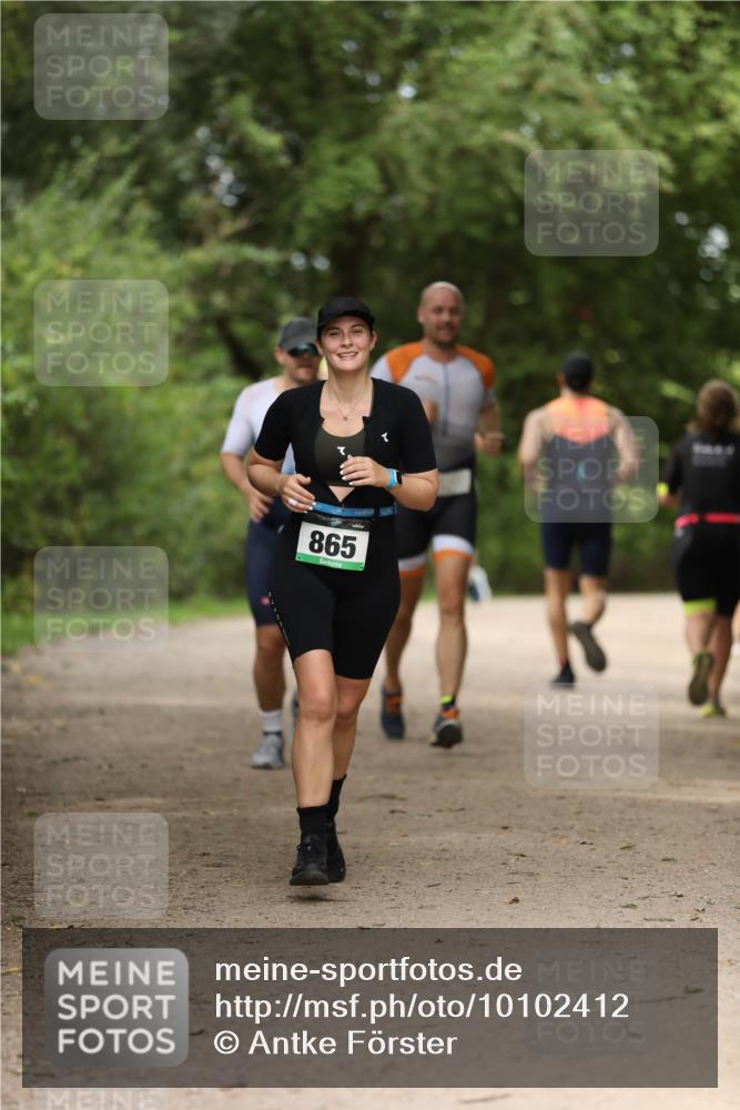 30.08.2026 - Elbe Triathlon Hamburg Antke Förster http://msf.ph/oto/10102412 30.08.2026 11:25:53 Laufen 865 meine-sportfotos.de