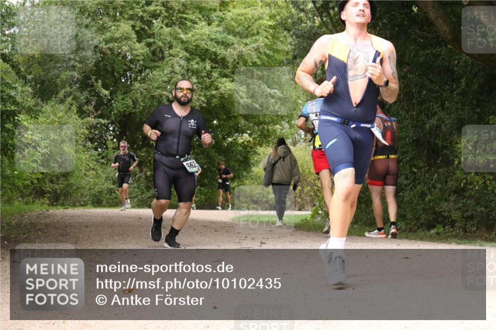 30.08.2026 - Elbe Triathlon Hamburg Antke Förster http://msf.ph/oto/10102435 30.08.2026 11:29:30 Laufen 662 meine-sportfotos.de