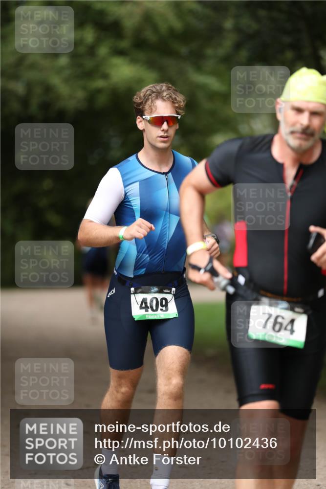 30.08.2026 - Elbe Triathlon Hamburg Antke Förster http://msf.ph/oto/10102436 30.08.2026 11:26:05 Laufen 409, 764 meine-sportfotos.de