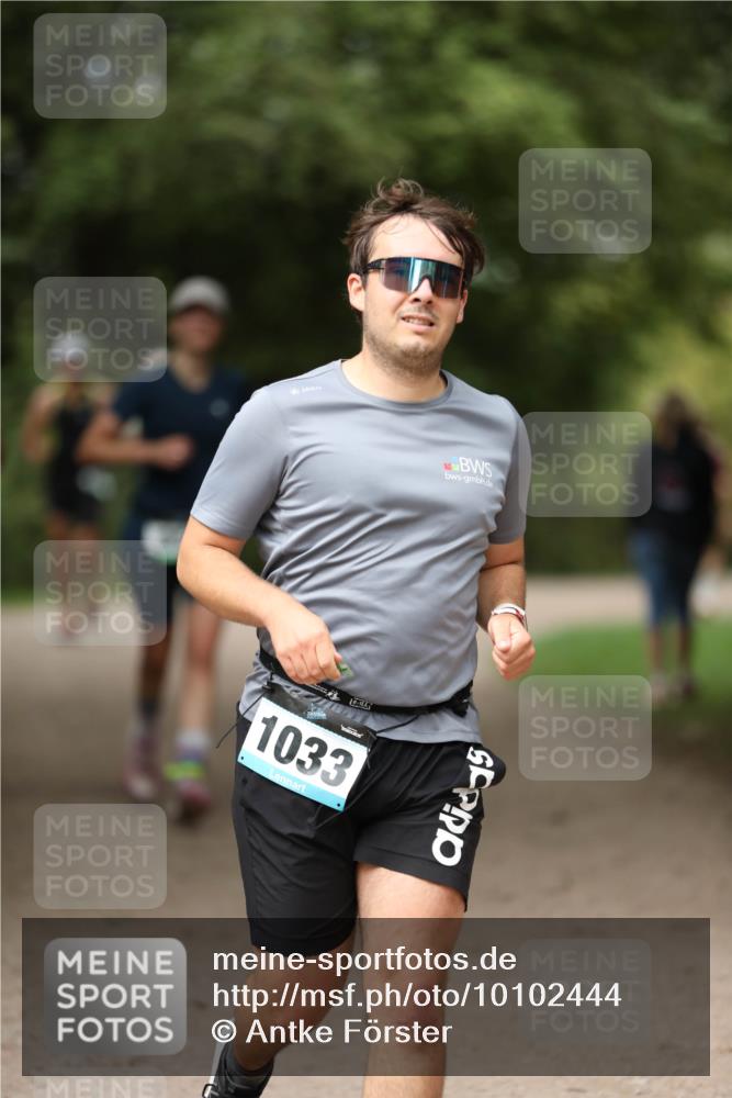 30.08.2026 - Elbe Triathlon Hamburg Antke Förster http://msf.ph/oto/10102444 30.08.2026 11:26:10 Laufen 1033 meine-sportfotos.de