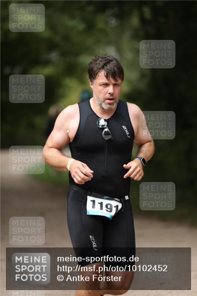 30.08.2026 - Elbe Triathlon Hamburg Antke Förster http://msf.ph/oto/10102452 30.08.2026 11:26:14 Laufen 1191, 2 meine-sportfotos.de