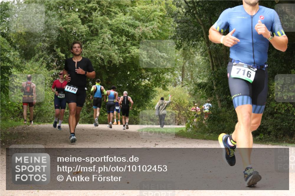 30.08.2026 - Elbe Triathlon Hamburg Antke Förster http://msf.ph/oto/10102453 30.08.2026 11:29:43 Laufen 921, 1170, 716 meine-sportfotos.de