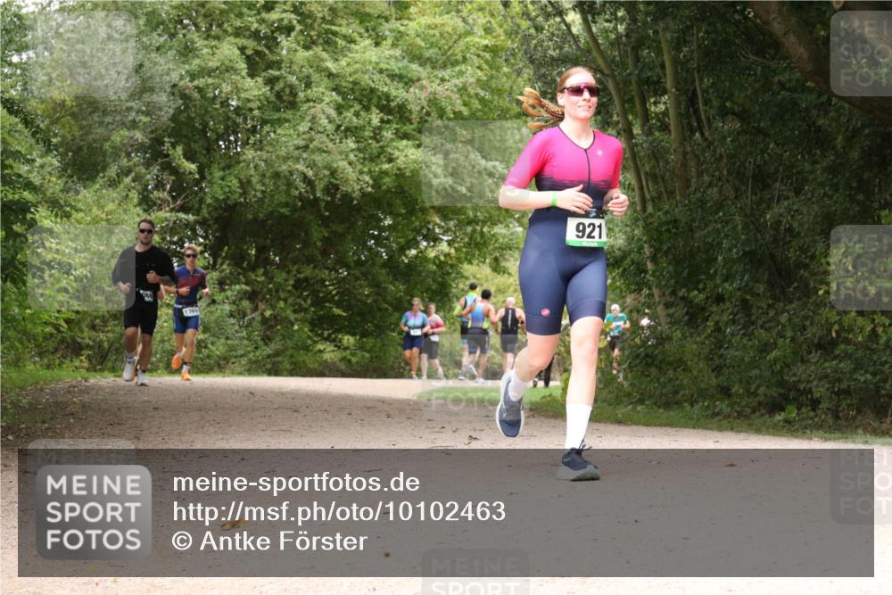 30.08.2026 - Elbe Triathlon Hamburg Antke Förster http://msf.ph/oto/10102463 30.08.2026 11:29:48 Laufen 1369, 921 meine-sportfotos.de