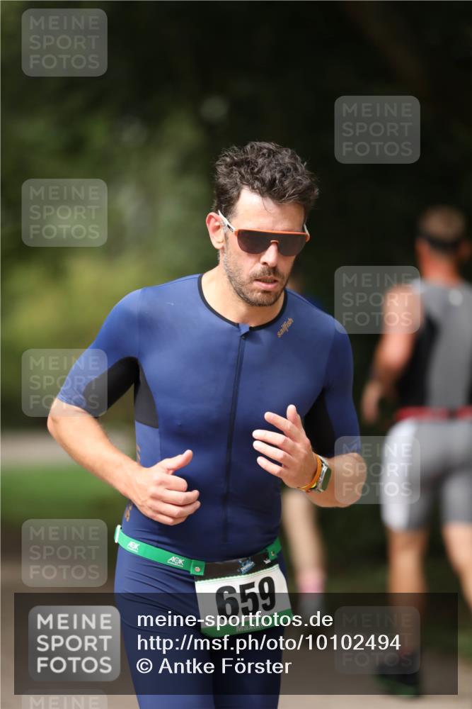30.08.2026 - Elbe Triathlon Hamburg Antke Förster http://msf.ph/oto/10102494 30.08.2026 11:26:40 Laufen 659 meine-sportfotos.de