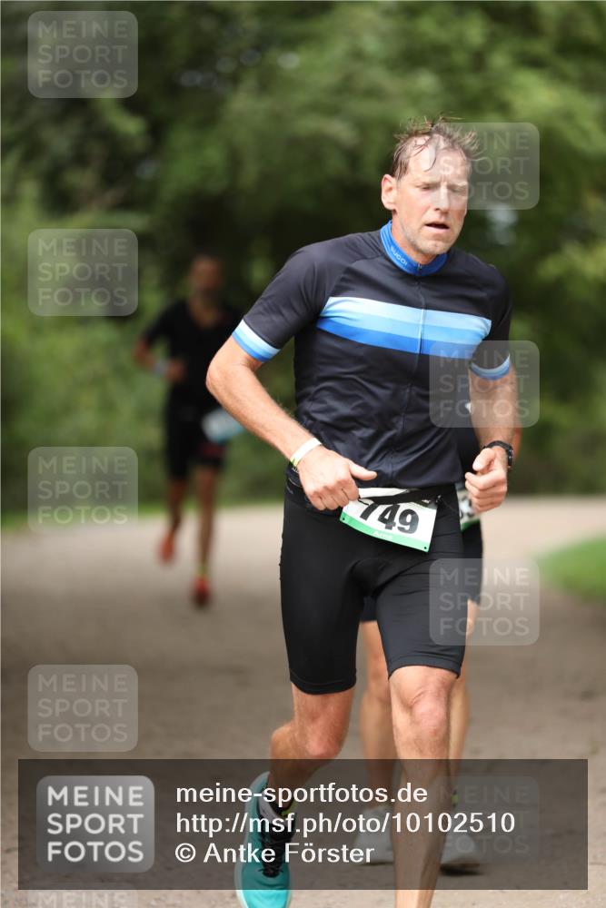 30.08.2026 - Elbe Triathlon Hamburg Antke Förster http://msf.ph/oto/10102510 30.08.2026 11:26:52 Laufen 749 meine-sportfotos.de