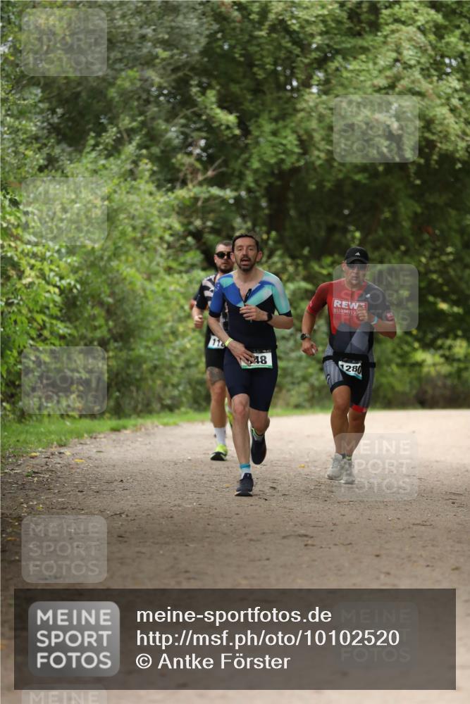 30.08.2026 - Elbe Triathlon Hamburg Antke Förster http://msf.ph/oto/10102520 30.08.2026 11:27:04 Laufen 11, 48, 128 meine-sportfotos.de