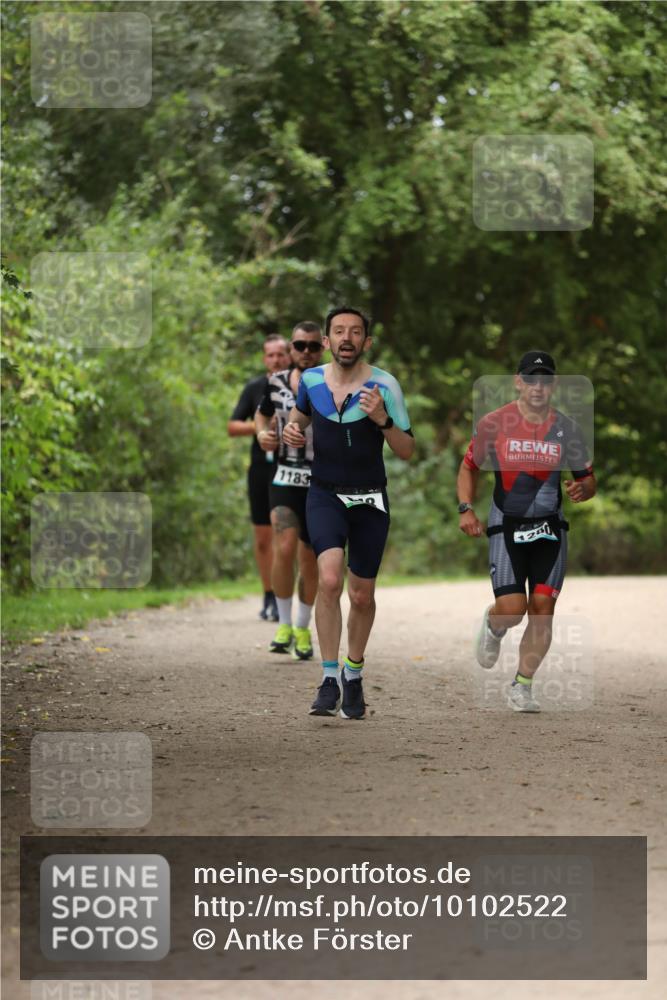 30.08.2026 - Elbe Triathlon Hamburg Antke Förster http://msf.ph/oto/10102522 30.08.2026 11:27:04 Laufen 1183, 124 meine-sportfotos.de