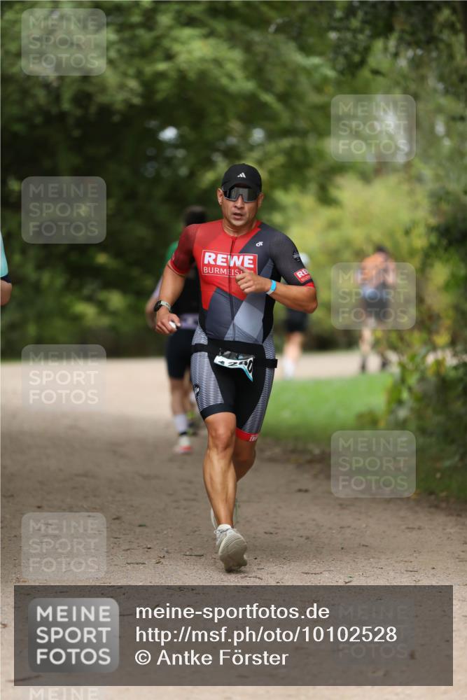 30.08.2026 - Elbe Triathlon Hamburg Antke Förster http://msf.ph/oto/10102528 30.08.2026 11:27:06 Laufen  meine-sportfotos.de