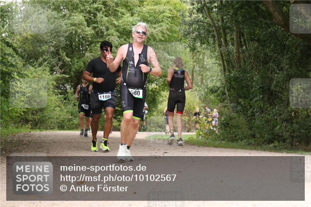 30.08.2026 - Elbe Triathlon Hamburg Antke Förster http://msf.ph/oto/10102567 30.08.2026 11:31:10 Laufen 1289, 1166, 80 meine-sportfotos.de